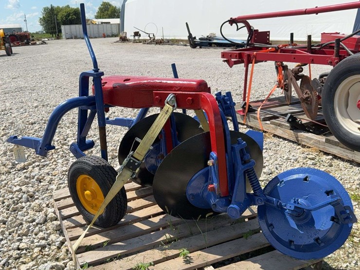 2-bottom-fast-hitch-disc-plow-image-7