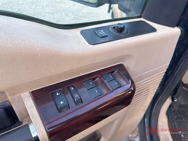 2009-ford-f350-image-21