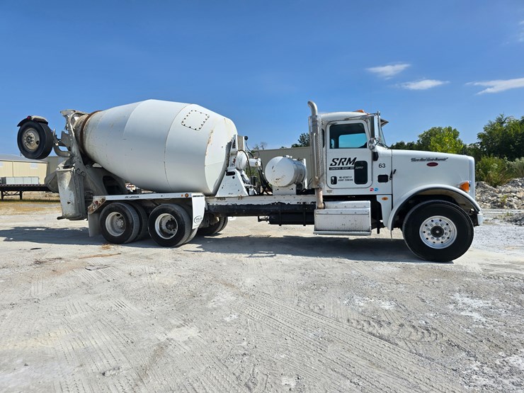 2014-peterbilt-365-image-40