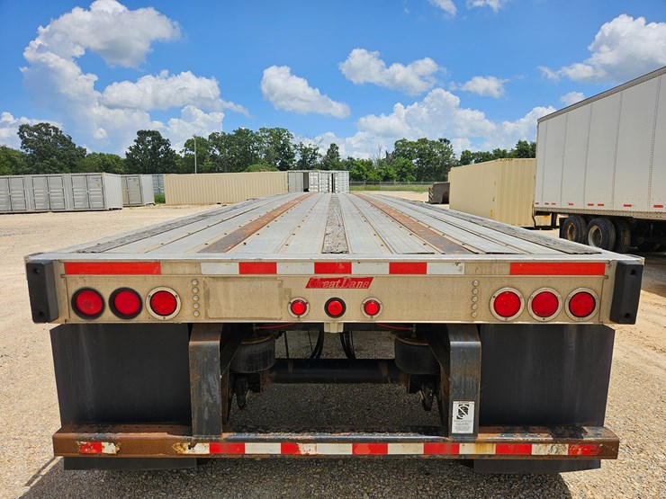 2011-great-dane-flatbed-image-9