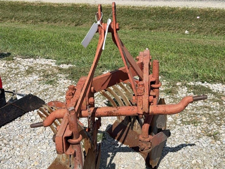 2-bottom-plow-image-8