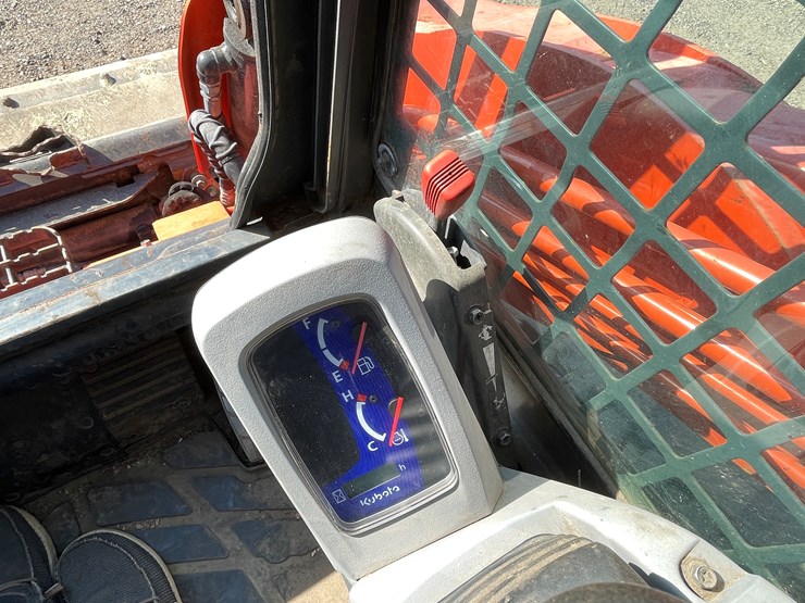 kubota-svl90-2-image-61