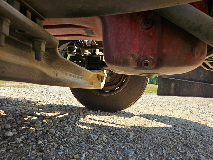 2017-peterbilt-579-image-48