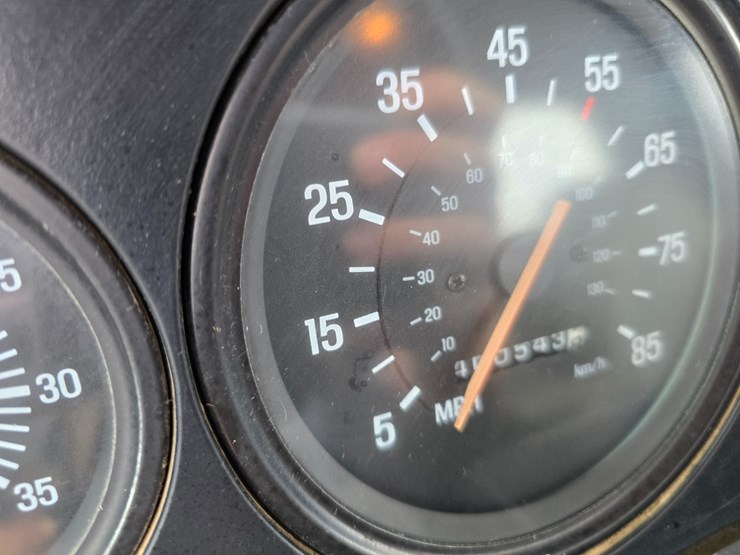 1999-sterling-l9511-image-96