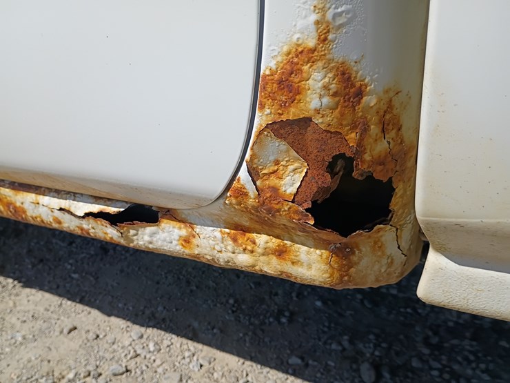 2014-chevrolet-silverado-image-97