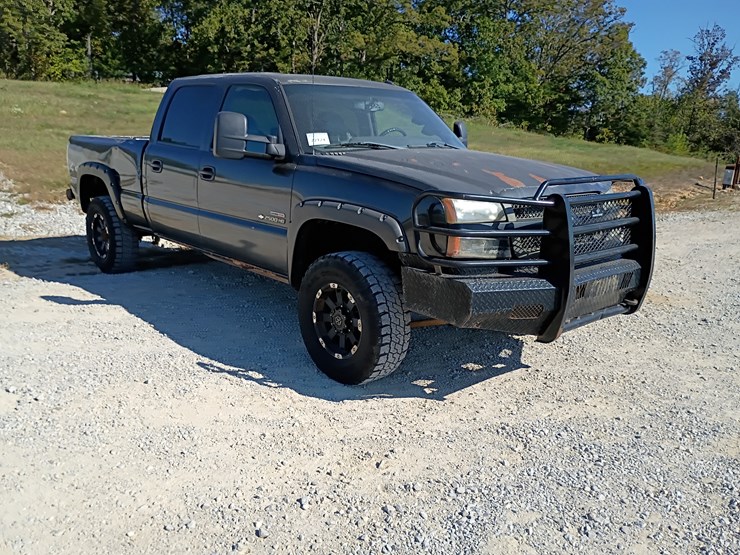 2003-chevrolet-silverado-image-15