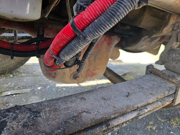 2014-peterbilt-365-image-64