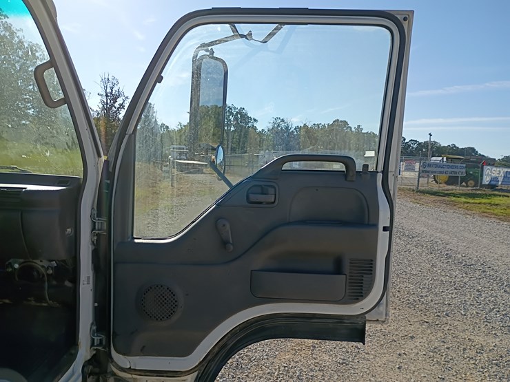 2000-gmc-w3500-image-34