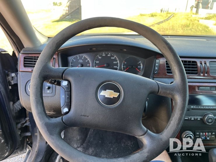 2009-chevrolet-3500-image-42
