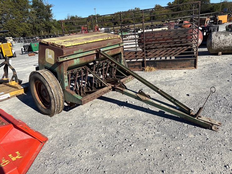 john-deere-8300-image-2