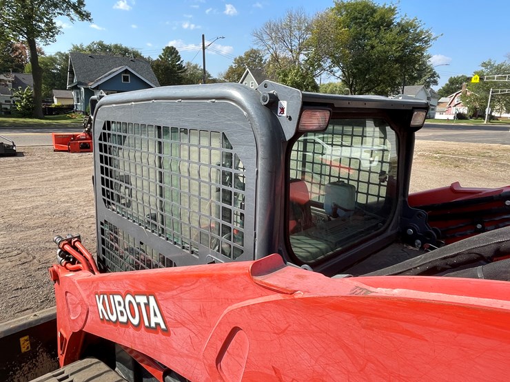 kubota-svl90-2-image-23