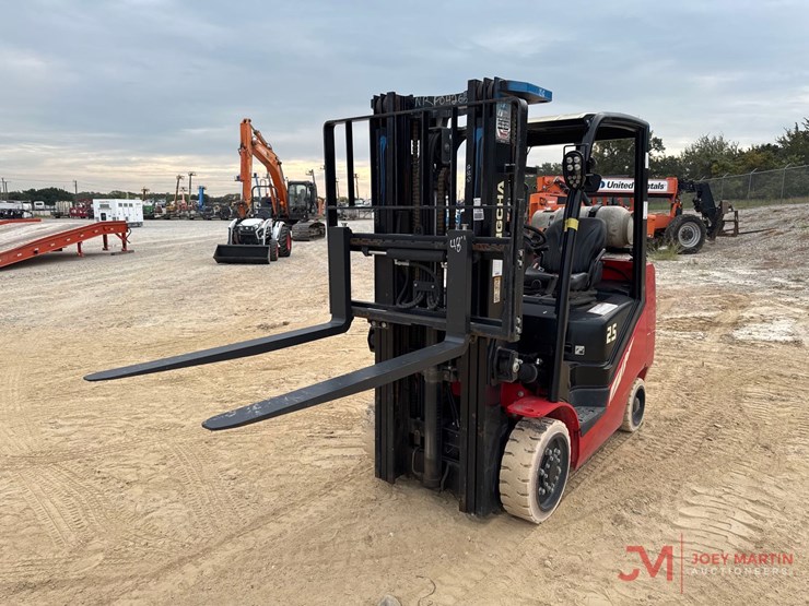 2021-hangcha-cpyd25-xw71f-c-straight-mast-forklift-image-4