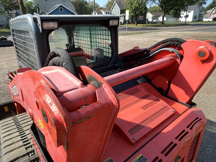kubota-svl90-2-image-26