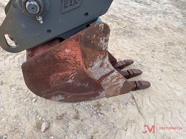 2018-doosan-dx140-lc-5-image-13