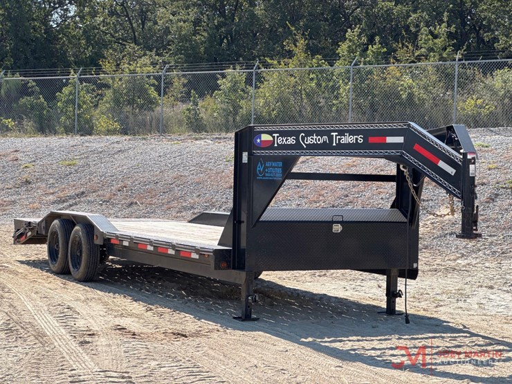 2023-custom-trailer-image-1
