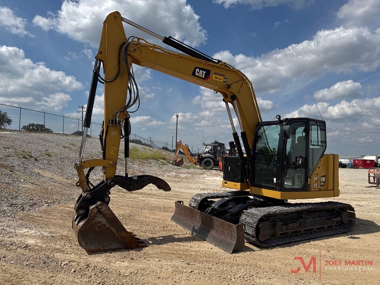 2019-caterpillar-310-image-2