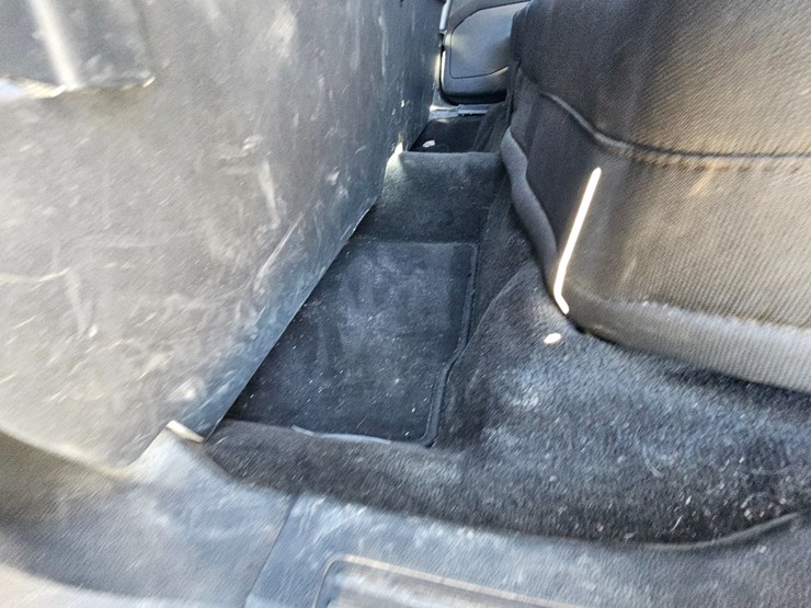 2017-ford-explorer-image-43