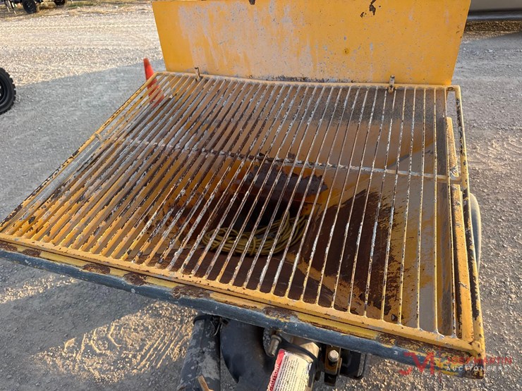 2019-mayco-concrete-pump-&-hoses-image-11