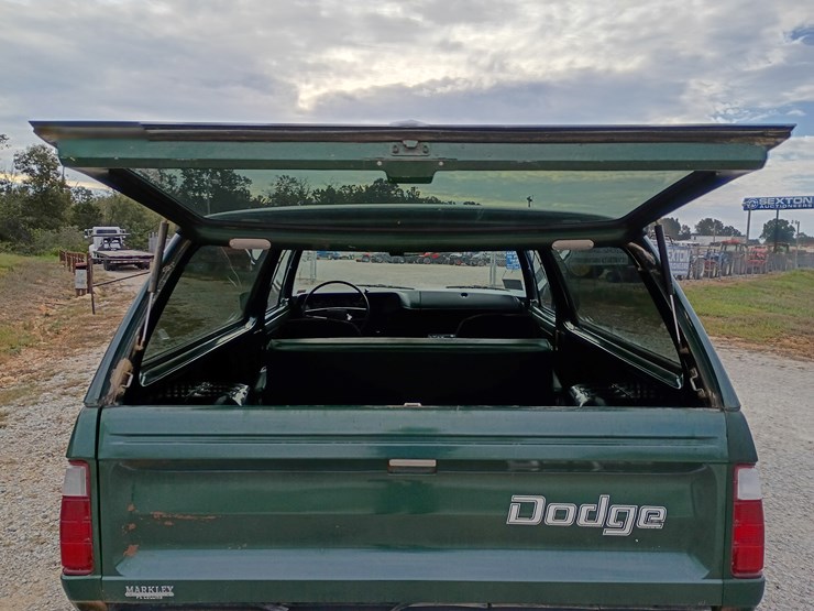 1976-dodge-ram-charger-image-56