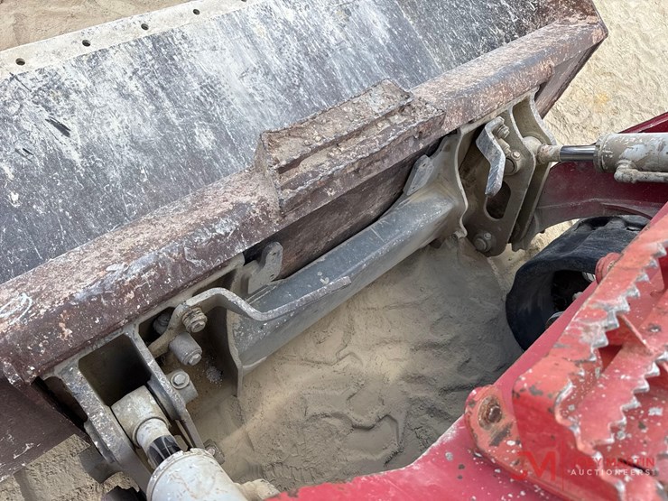 2021-takeuchi-tl8r2-image-6