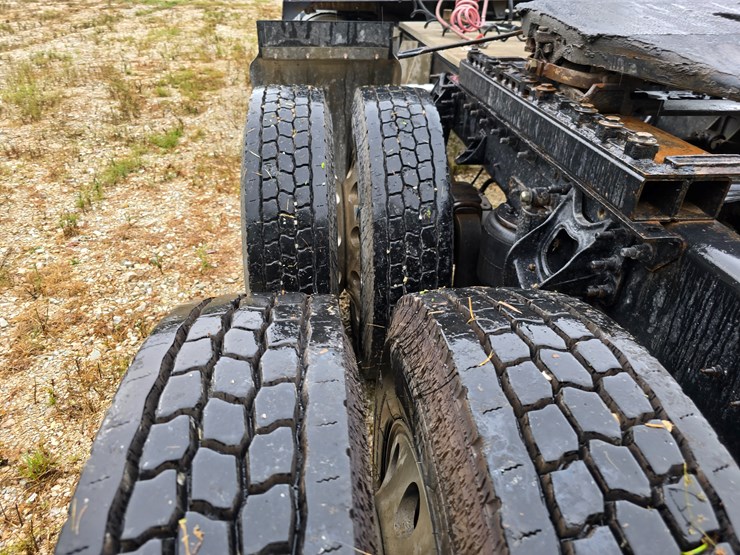 1999-international-9400-image-99