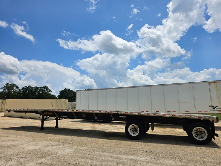 2011-great-dane-flatbed-image-12