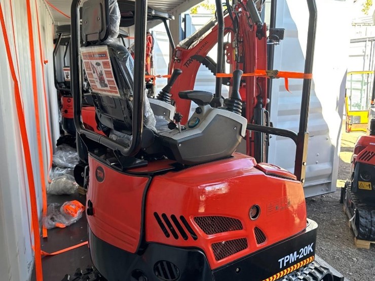 new-tpm-industrial-co-mini-diesel-excavator-model-tpm-20k-image-5