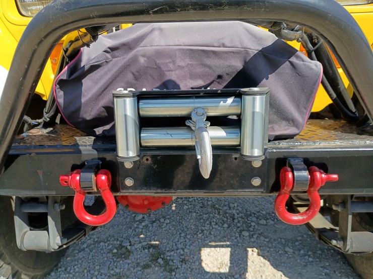 1995-jeep-wrangler-image-65