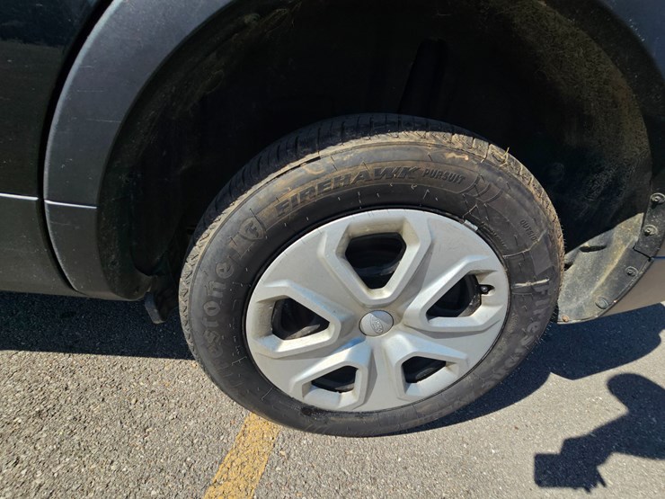 2017-ford-explorer-image-64