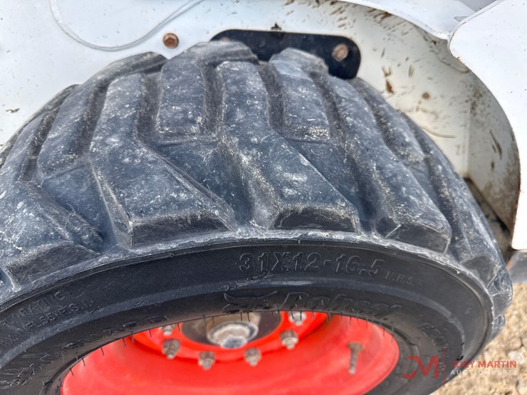 2019-bobcat-s570-image-5