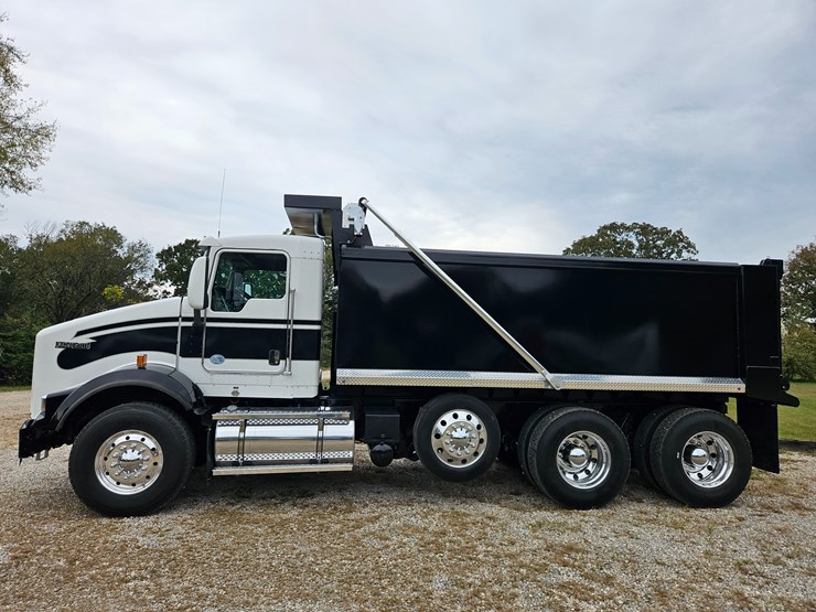 2015-kenworth-t800-image-7