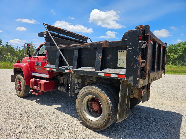 1993-ford-f800-image-10