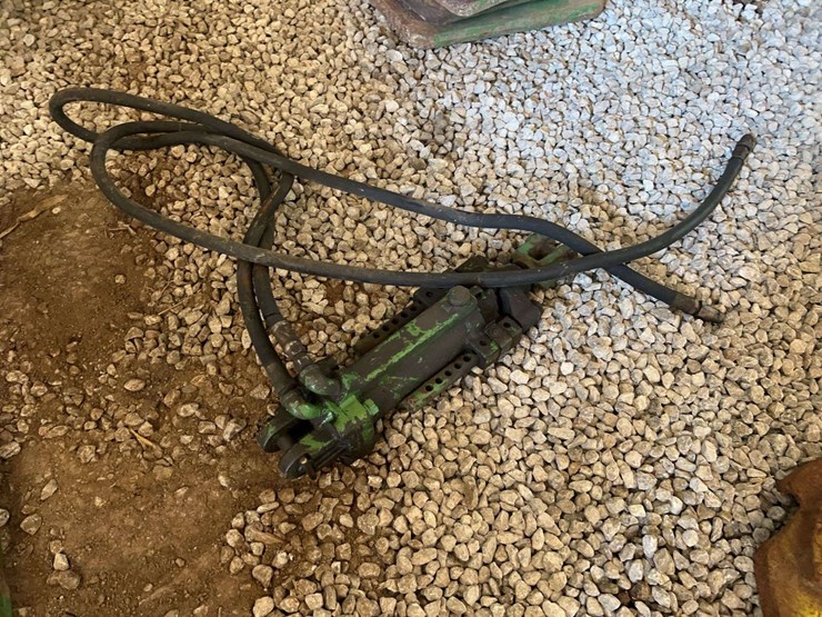 john-deere-hydraulic-cylinder-image-1