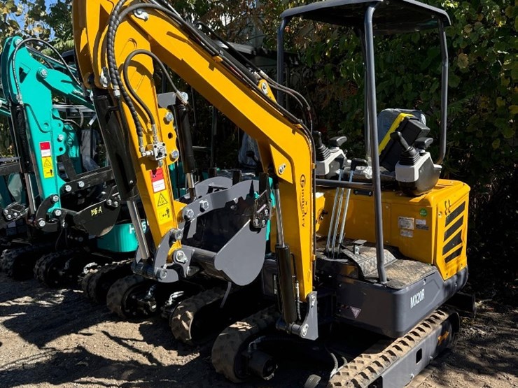 new-cfg-industrial-co-mini-excavator-model-mx20r-image-2