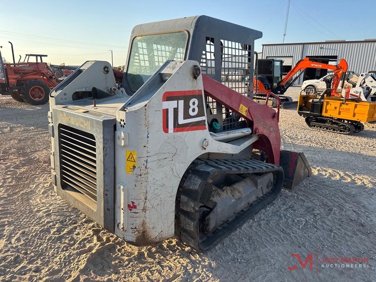 2019-takeuchi-tl8-image-2