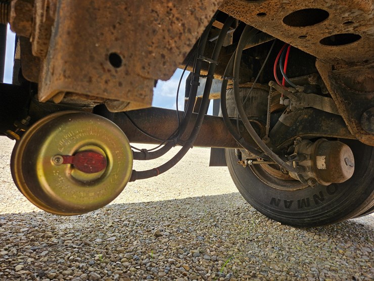 2011-great-dane-flatbed-image-33