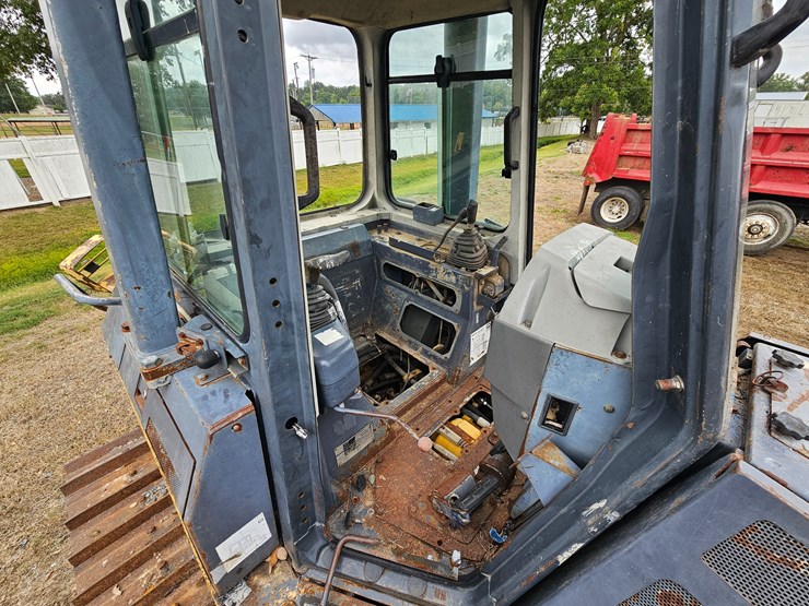 komatsu-d61ex-image-22