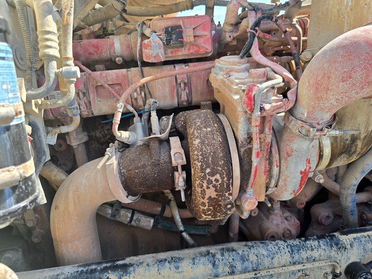 2014-peterbilt-365-image-71