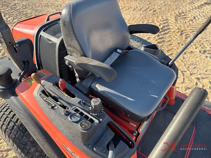 kubota-zg327-image-14