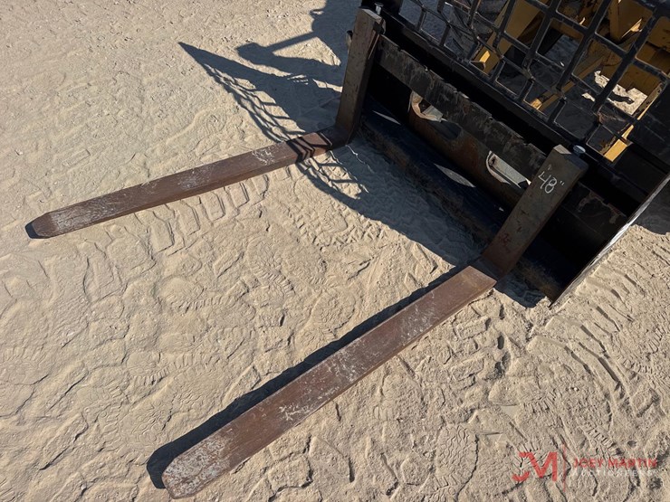 2008-caterpillar-904b-image-16