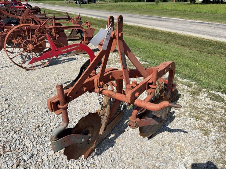 2-bottom-plow-image-7