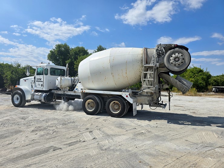 2014-peterbilt-365-image-14