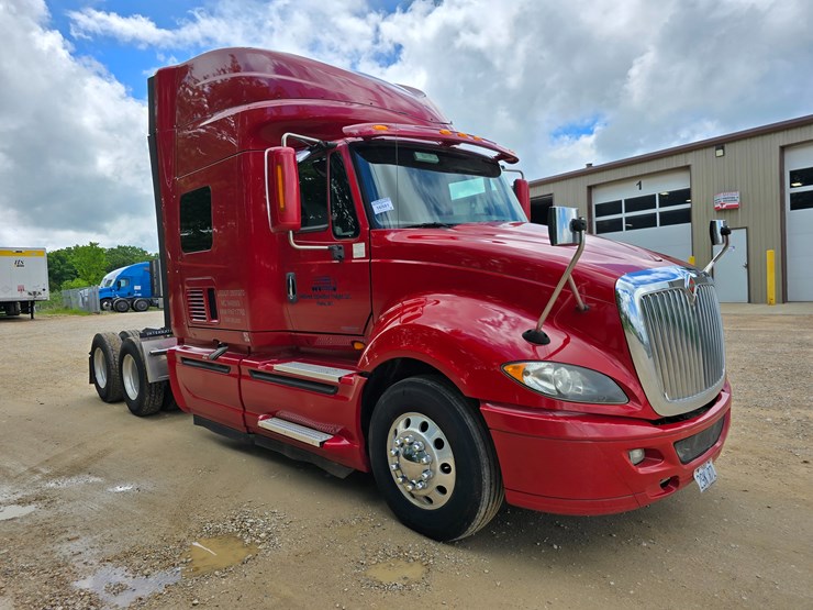 2015-international-prostar-image-34