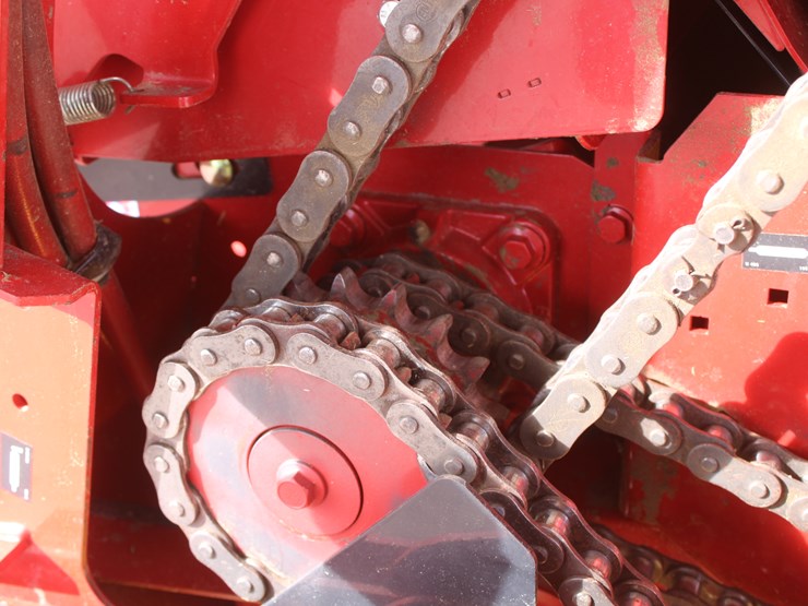 2015-new-holland-roll-belt-560-image-38