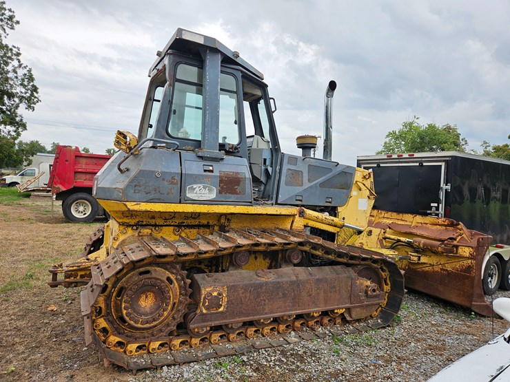 komatsu-d61ex-image-15