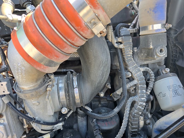 2014-peterbilt-388-image-81