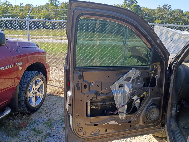 2008-chevrolet-silverado-image-17