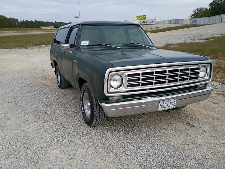 1976-dodge-ram-charger-image-18