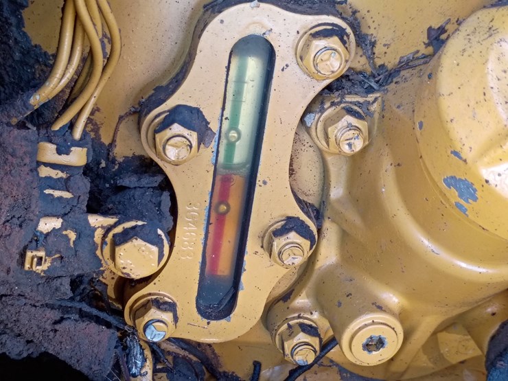 2002-caterpillar-953c-image-51