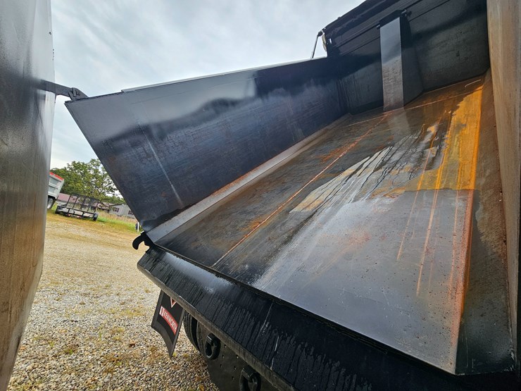 2015-kenworth-t800-image-45